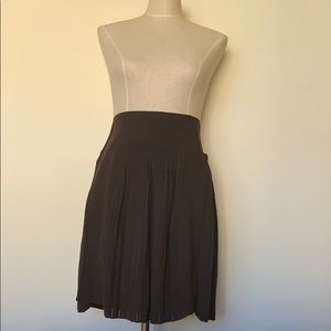 Yves Saint Laurent Brown Pleated A-line Skirt M